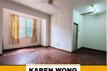 Bandar Laguna Merbok