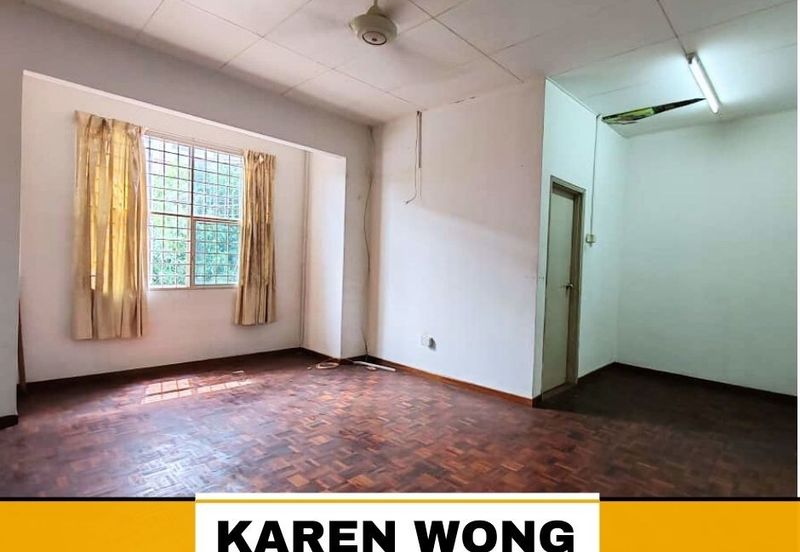 Bandar Laguna Merbok