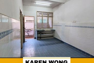 Bandar Laguna Merbok