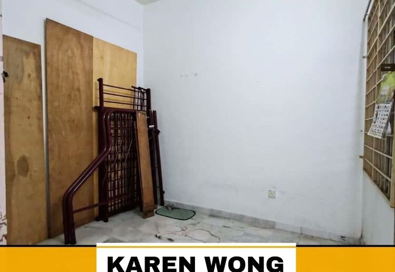 Bandar Laguna Merbok