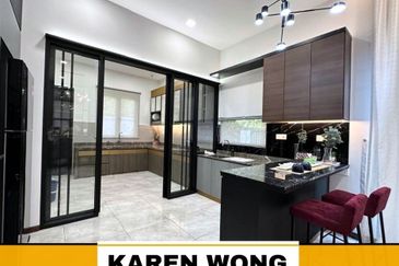 SHOW HOUSE SIERRA PRIME BUKIT BANYAN 2 Storey SEMI DETACHED for Rent