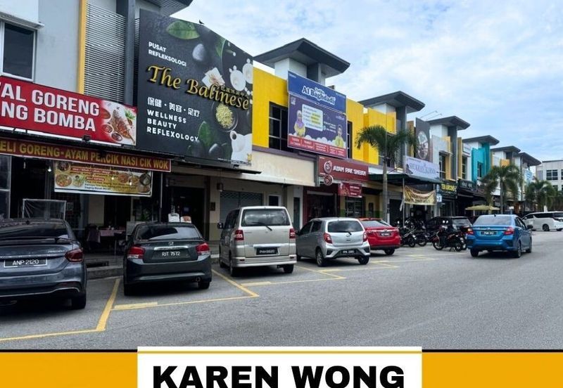 Bandar Laguna Merbok