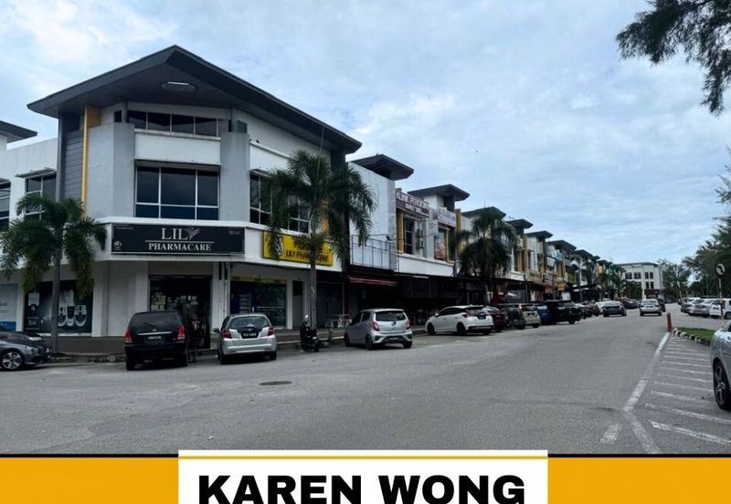 Bandar Laguna Merbok