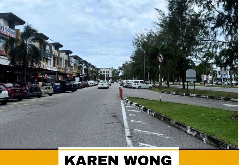 Bandar Laguna Merbok