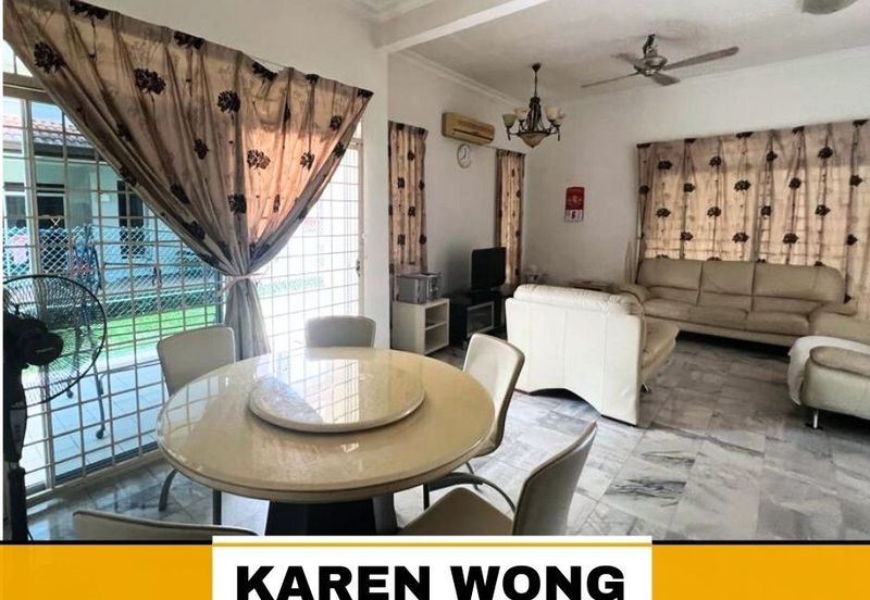 Bandar Laguna Merbok