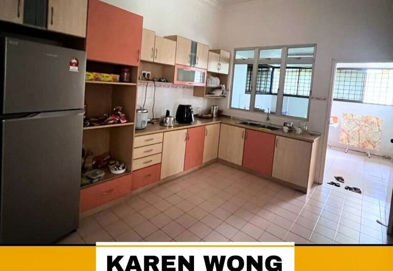 Bandar Laguna Merbok