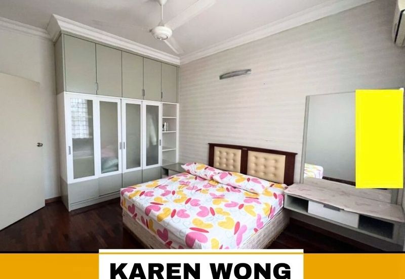 Bandar Laguna Merbok