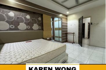 Bandar Laguna Merbok