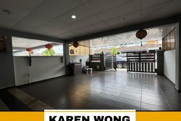 Bandar Laguna Merbok