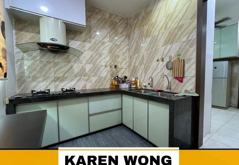 Bandar Laguna Merbok