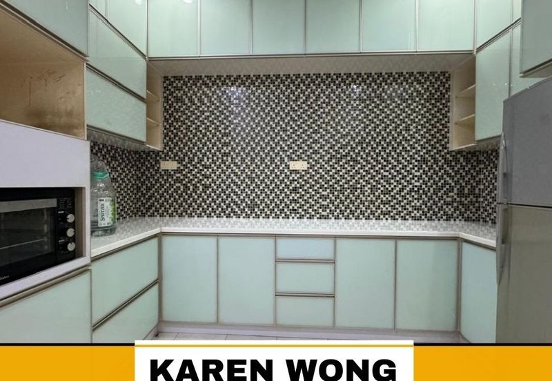 Bandar Laguna Merbok