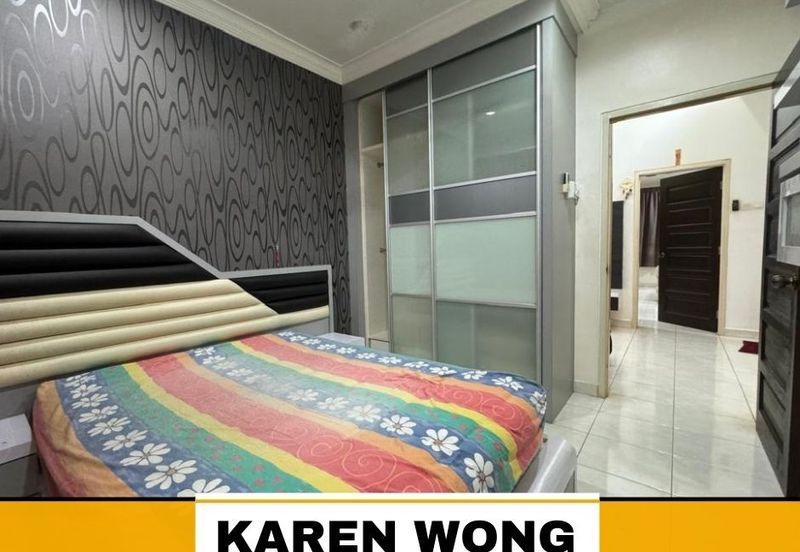 Bandar Laguna Merbok