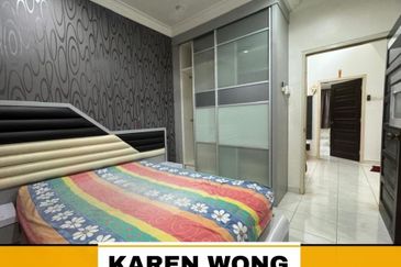 Bandar Laguna Merbok