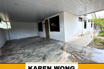 PRIME AREA TAMAN INTAN 1 Storey SEMI DETACHED for Sale