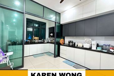 FULLY RENOVATED SIERRA BUKIT BANYAN 2 Storey SEMi DETACHED for Sale