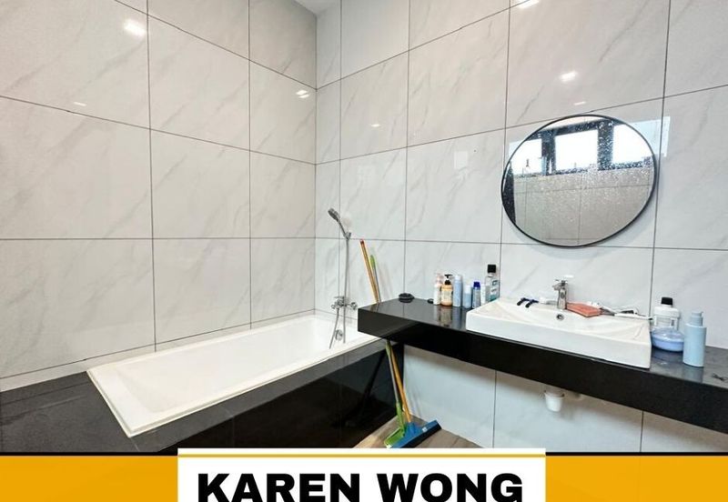 FULLY RENOVATED SIERRA BUKIT BANYAN 2 Storey SEMi DETACHED for Sale