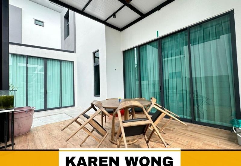 FULLY RENOVATED SIERRA BUKIT BANYAN 2 Storey SEMi DETACHED for Sale