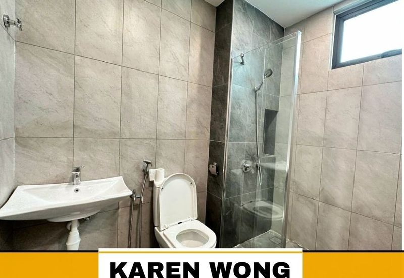 FULLY RENOVATED SIERRA BUKIT BANYAN 2 Storey SEMi DETACHED for Sale