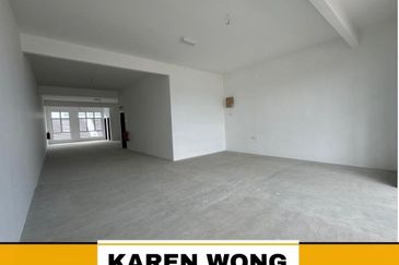 FACING MAINROAD TAMAN CENGAL JAYA BRAND NEW SHOPLOT for Rent