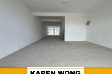 FACING MAINROAD TAMAN CENGAL JAYA BRAND NEW SHOPLOT for Rent