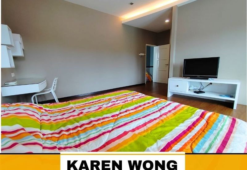 Bandar Laguna Merbok