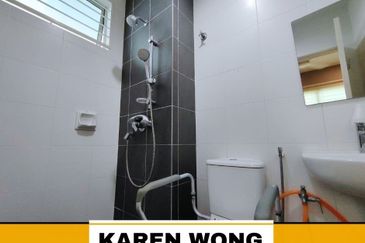 Bandar Laguna Merbok