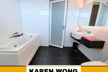 Bandar Laguna Merbok