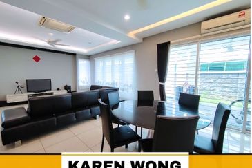 Bandar Laguna Merbok