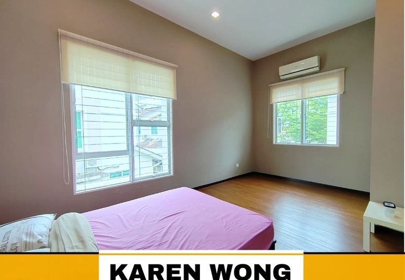 Bandar Laguna Merbok