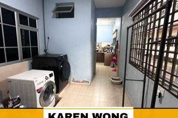 Bandar Laguna Merbok