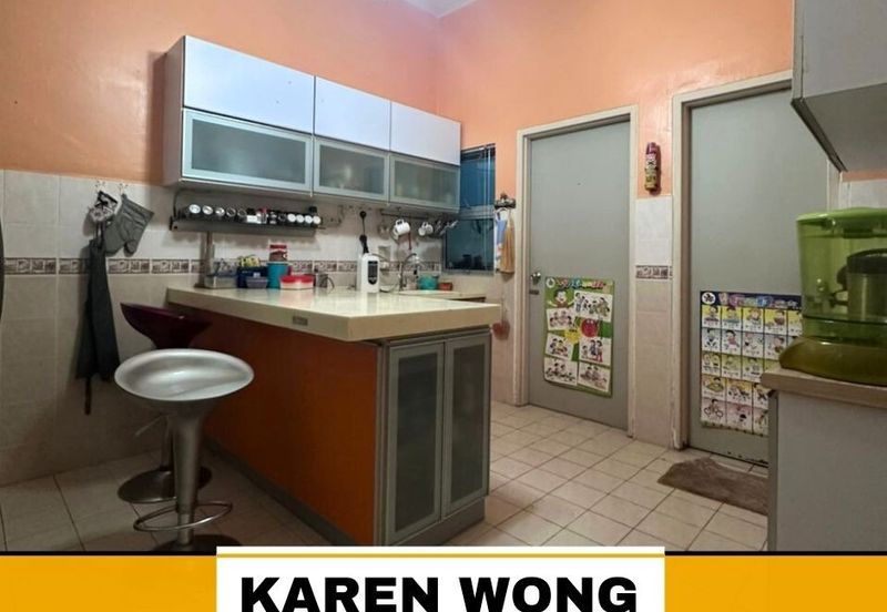 Bandar Laguna Merbok