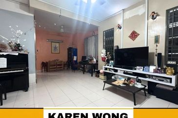 Bandar Laguna Merbok