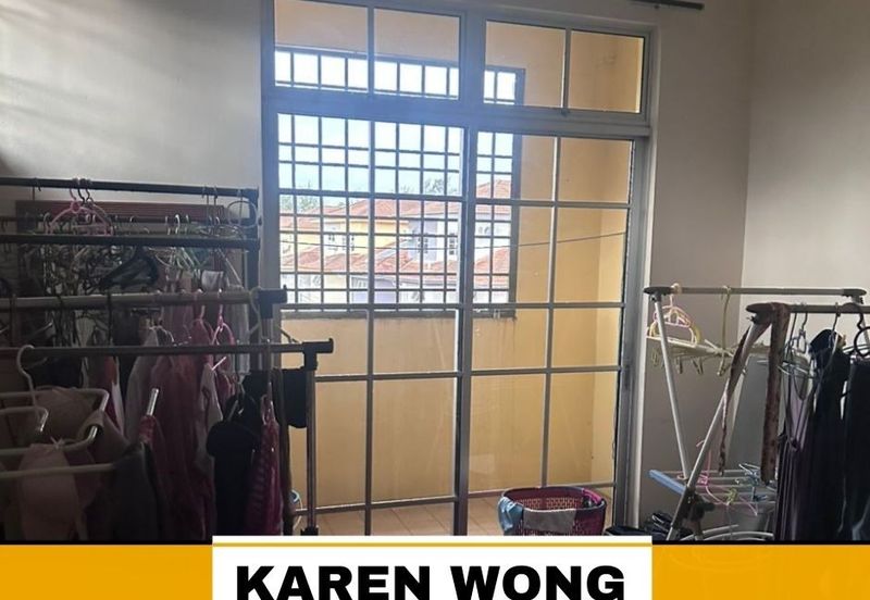 Bandar Laguna Merbok