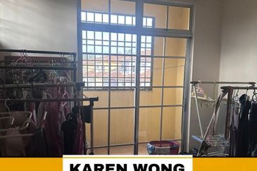 Bandar Laguna Merbok