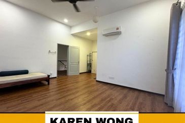 PARTLY FURNISHED AZELIA BUKIT BANYAN Fully Gated & Guarded 2 Storey Terrace for RENT