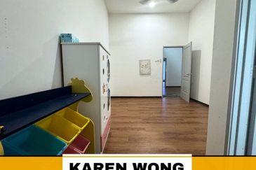 PARTLY FURNISHED AZELIA BUKIT BANYAN Fully Gated & Guarded 2 Storey Terrace for RENT