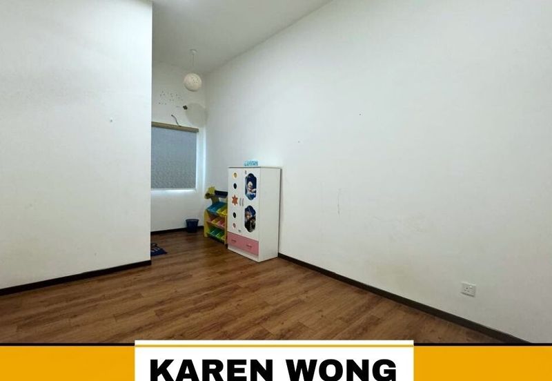 PARTLY FURNISHED AZELIA BUKIT BANYAN Fully Gated & Guarded 2 Storey Terrace for RENT