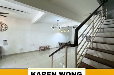 PARTLY FURNISHED AZELIA BUKIT BANYAN Fully Gated & Guarded 2 Storey Terrace for RENT