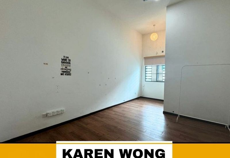 PARTLY FURNISHED AZELIA BUKIT BANYAN Fully Gated & Guarded 2 Storey Terrace for RENT