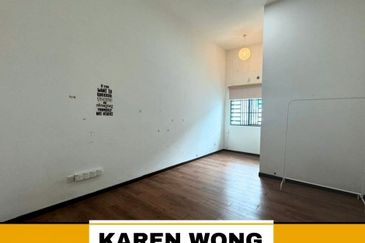 PARTLY FURNISHED AZELIA BUKIT BANYAN Fully Gated & Guarded 2 Storey Terrace for RENT