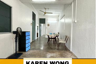 ENDLOT PARTLY FURNISHED TAMAN MUTIARA 1 Storey Terrace House for RENT