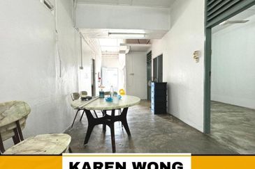 ENDLOT PARTLY FURNISHED TAMAN MUTIARA 1 Storey Terrace House for RENT