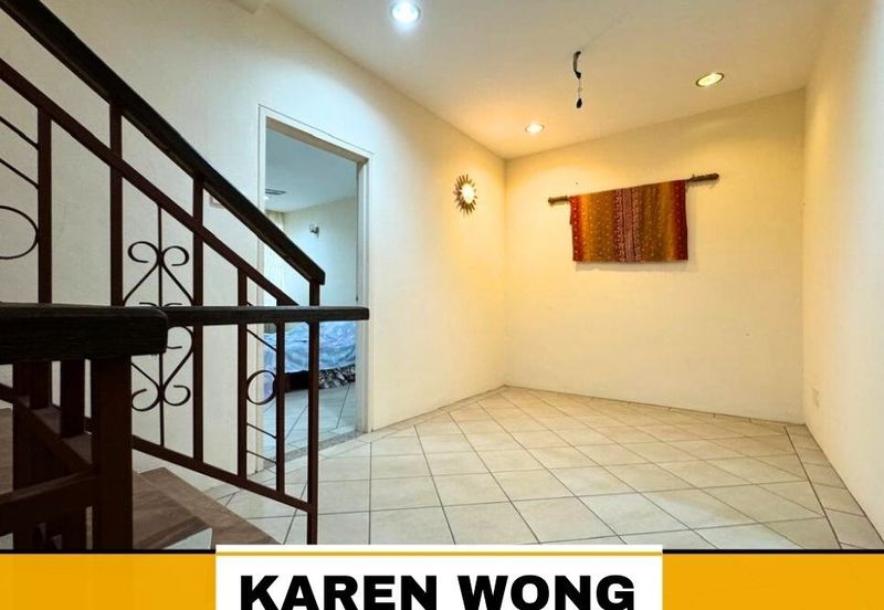 Bandar Laguna Merbok