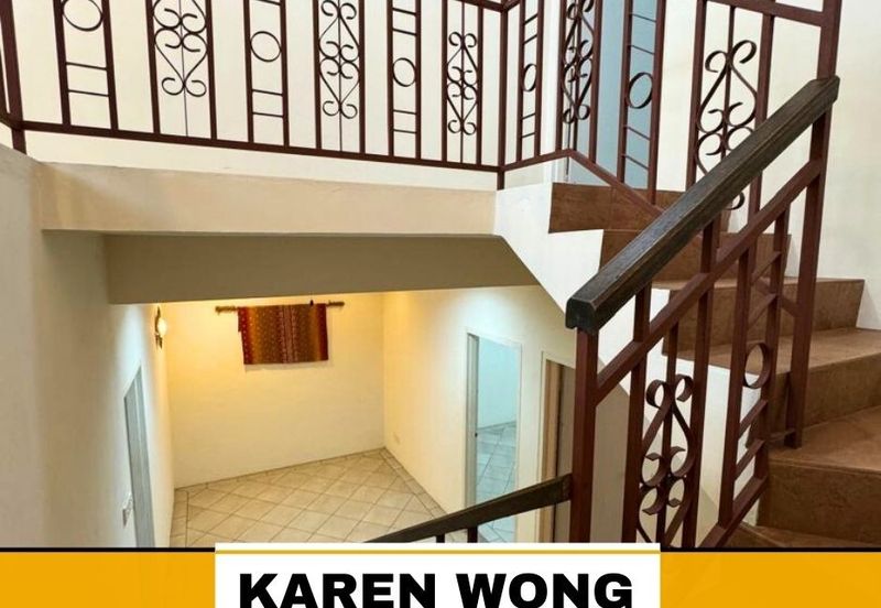 Bandar Laguna Merbok