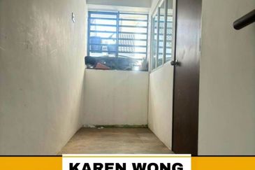 AFFORDABLE PRICE FIRST FLOOR TOWN HOUSE BUKIT BANYAN for Sale