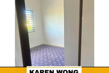 AFFORDABLE PRICE FIRST FLOOR TOWN HOUSE BUKIT BANYAN for Sale