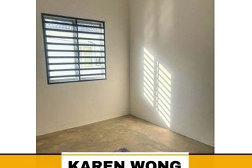 AFFORDABLE PRICE FIRST FLOOR TOWN HOUSE BUKIT BANYAN for Sale