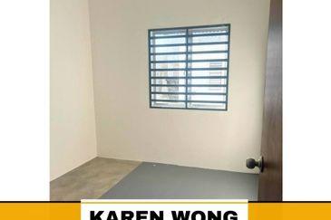 AFFORDABLE PRICE FIRST FLOOR TOWN HOUSE BUKIT BANYAN for Sale
