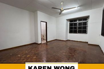 Bandar Laguna Merbok