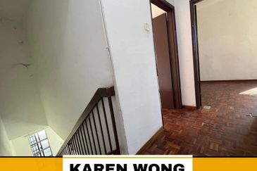 Bandar Laguna Merbok